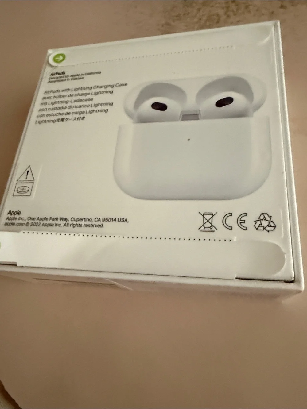 Apple AirPods (3rd Gen) - White Charging Case Artwork